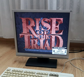 Predám Retro PC Celeron 300MHz - 5
