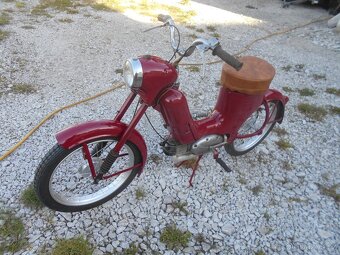 Jawa 550 pařez r.v.1957 rezervace do 15.5.2025 - 5