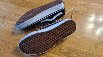 Tenisky Vans Sk8 Low black/white v.41 Skončeno - 5
