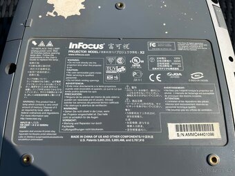 Projektor InFocus - 5
