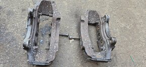 Brembo predni brzdy Audi Q7 350mm 6ti pistek - 5
