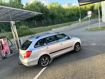 Škoda Fabia 2 1.4 16v 63kw R.v 2009 Tel:725 996 134 - 5
