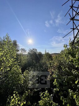 Pozemek s rozestavěným rodinným domem v lukrativní části obc - 5