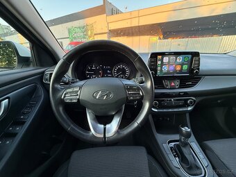 Hyundai i30 1.6crdi combi plus automat - 5