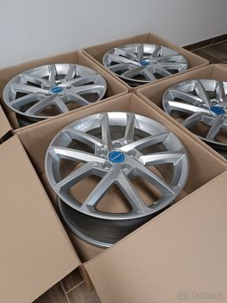 5x114.3 R18 Borbet - 5