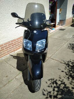 Prodám SKÚTR YAMAHA 300 - 5