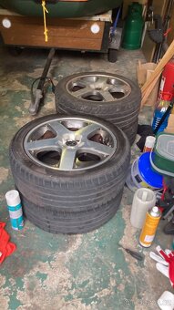 Alu kola VW Santa Fe originál r17 s novými pneu 225/45 - 5