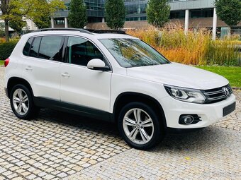 Volkswagen Tiguan 2.0TSI 4x4 AUT SERVISKA TAŽNÉ - 5