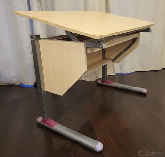 Dětský rostoucí psací stůl s polohovatelnou deskou - 5
