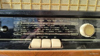 Staré rádio Tesla - 5