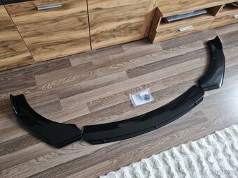 Predný spojler pod nárazník vhodný pre modely AUDI BMW - 5