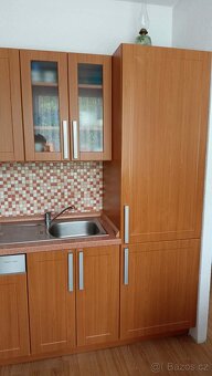 Prodám rohovou  kuchyňskou linku - 5