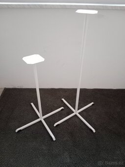 Barové stoly dvou velikostí - 5