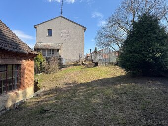 Prodej prostorného dvoupodlažního rodinného domu – Kožlany ( - 5