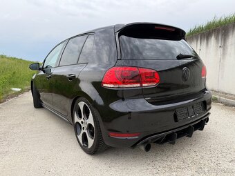 Volkswagen Golf VI GTI 2.0 TSI DSG - 5