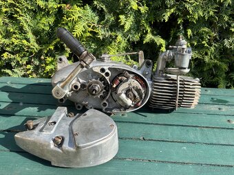 Motor Jawa Pionyr 20 - 5