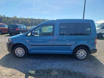 VW Caddy 1.6 TDI, bez koroze, klima, tažné - 5