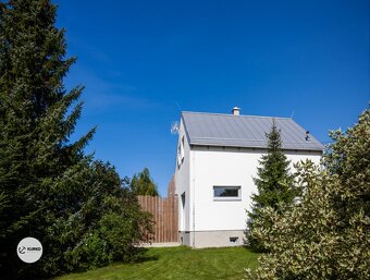 Rodinný dům po rekonstrukci o dispozici 5+KK, stojící na poz - 5