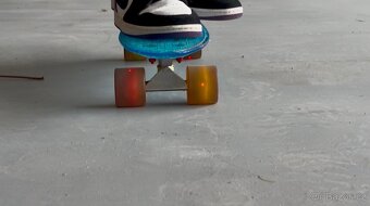 Penny board se sviticimi kolečky - 5