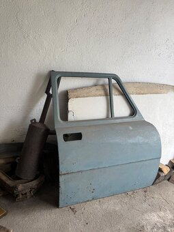 Zbytky Škoda 100L - 5