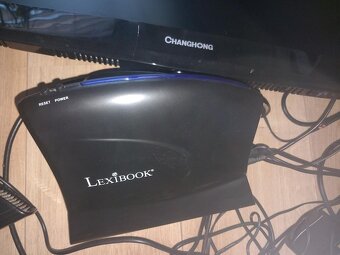 Xbox 360 včetně monitoru a her, a tenisové konzole Lexibook - 5