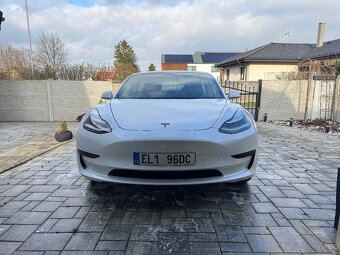 Tesla Model 3 SR+ 239kW 2020 - 5