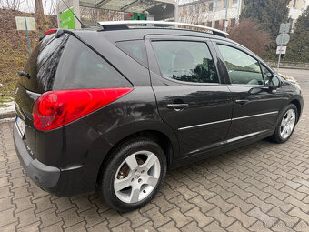 PEUGEOT 207 SW 1,6VTI AUTOMATIC PREMIUM ROK 2010 - 5