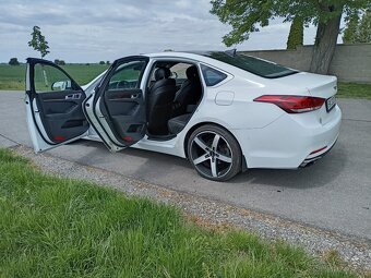 Hyundai Genesis 3.8.rok 2015 bílá perleť - 5