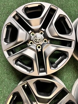 5x114,3 R19 Originál alu Toyota RAV4 5. Generace - JAKO NOVÉ - 5