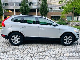 Volvo XC60 2.4SD 5VÁLEC 4x4 AUTOMAT VÝHŘEV TAŽNÉ SENZORY - 5