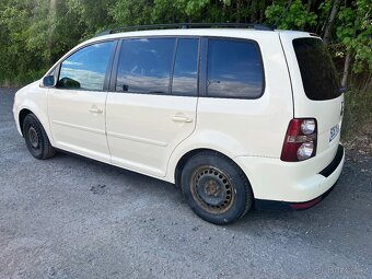 Prodám VW Touran 1.9 TDI 77 kw (BLS) r.v. 2009 7 MÍSTNÉ - 5