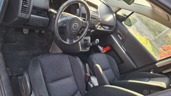 Mazda 5 - 5