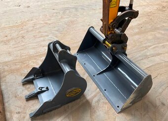 BAGR JCB 18 C-1 - 5