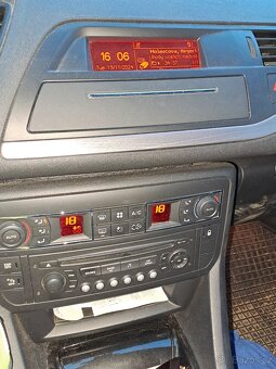 Prodám Citroen c5x7 2.0 hdi turer - 5