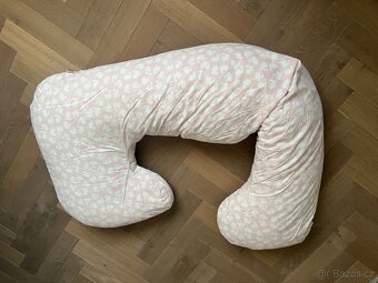 Jasmin český těhotenský a kojicí polštář Bunny Rose - 5