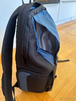 Fotobatoh Lowepro Fastpack 100 – kompaktní a praktický - 5