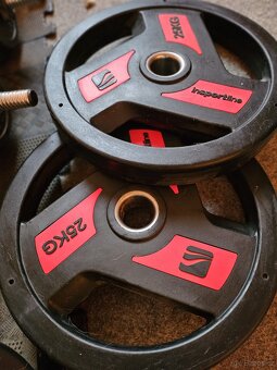 Prodám fitness vybavení - olympijské kotouče a další - 5