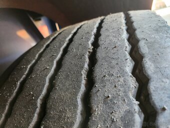 Schwarzmüller, pneu 60 % - 5