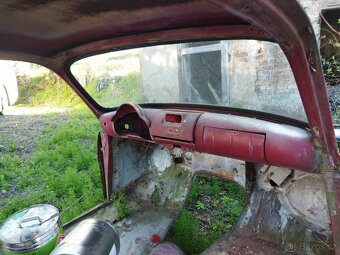 Škoda 440 pravostranné řízení - 5