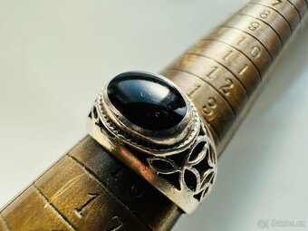 Starý stříbrný prsten onyx - 5