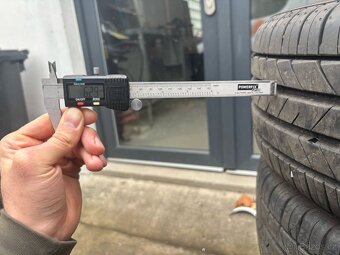Letní kola Seat 5x112 s pneu 215/35 R16 Kumho - 5