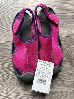 Nove crocs do vody J2 - 5