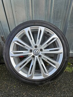 Letní alu kola Verona 19" VW Passat 235/40 R19 - 5