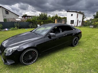 Mercedes Benz E250 coupe - 5