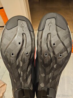 Nove silnicni tretry Specialized Torch 2.0 - vel.46 - 5