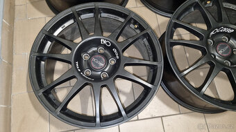 EVO CORSE kola - SUBARU WRX STI a TOYOTA YARIS GR - 5