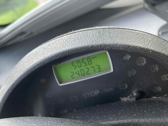 Peugeot 807 2.2hdi 94kw 7 místné - 5