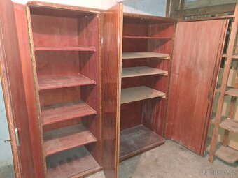 4 skříně z 50 až 60. let - 5