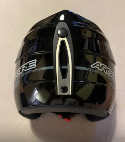 helma a brýle na lyže - 5