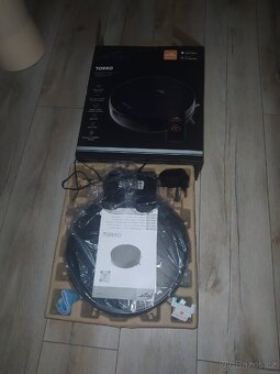 ROBOTICKÝ VYSAVAČ ETA - 5